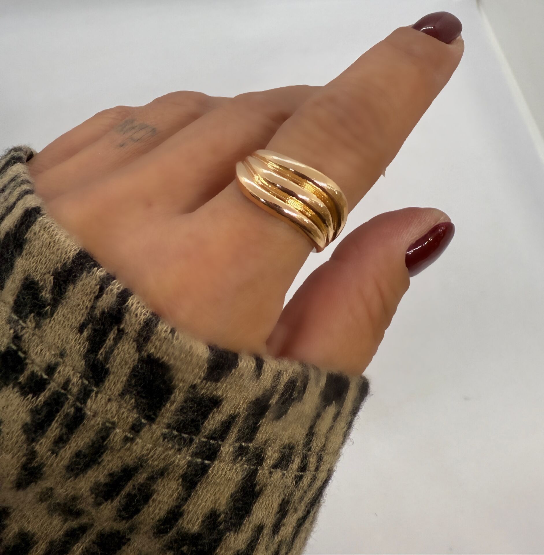 Üçlü Görünüm Plaka Yüzük