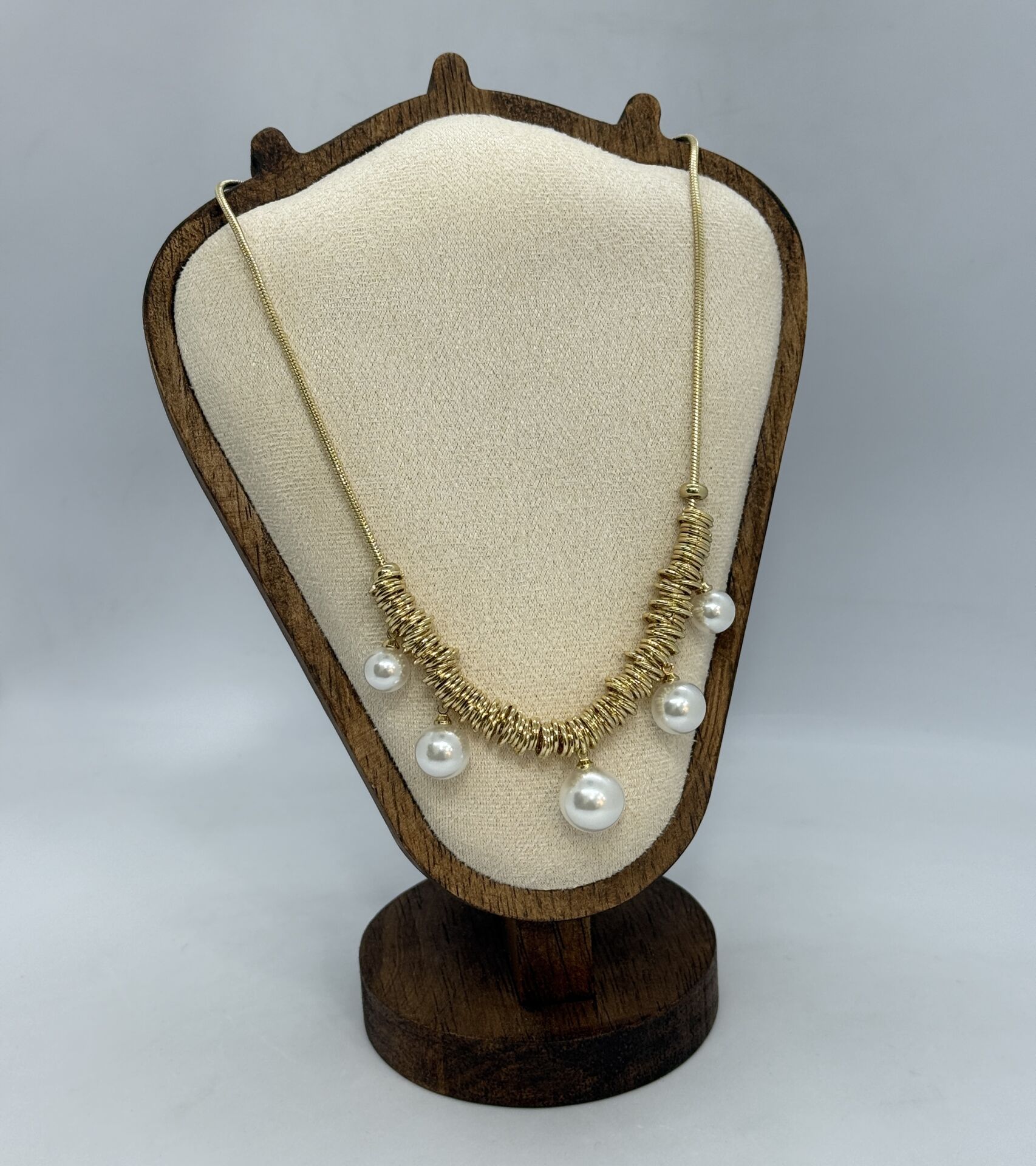 Özel Seri Parlak Halka Detay İnci Sallantı Kolye