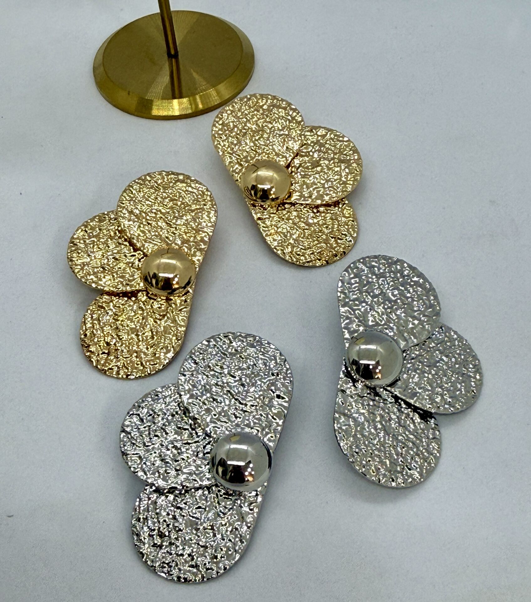 Özel Seri Yarım Çiçek Model Küpe