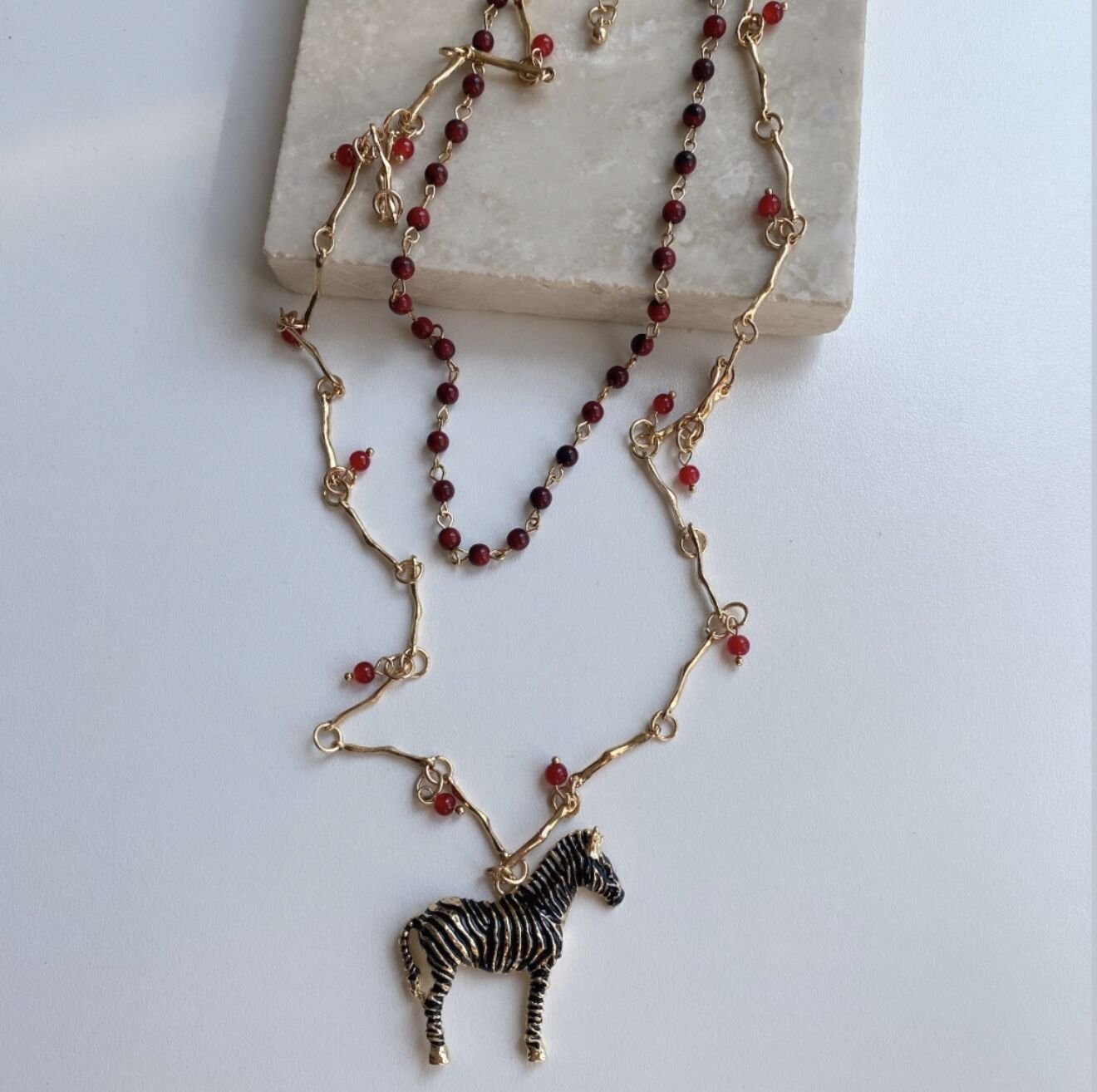 Marka Model Zebra Figür Kolye