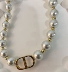 Marka Model Gold Topçuk Detay İnci Kolye