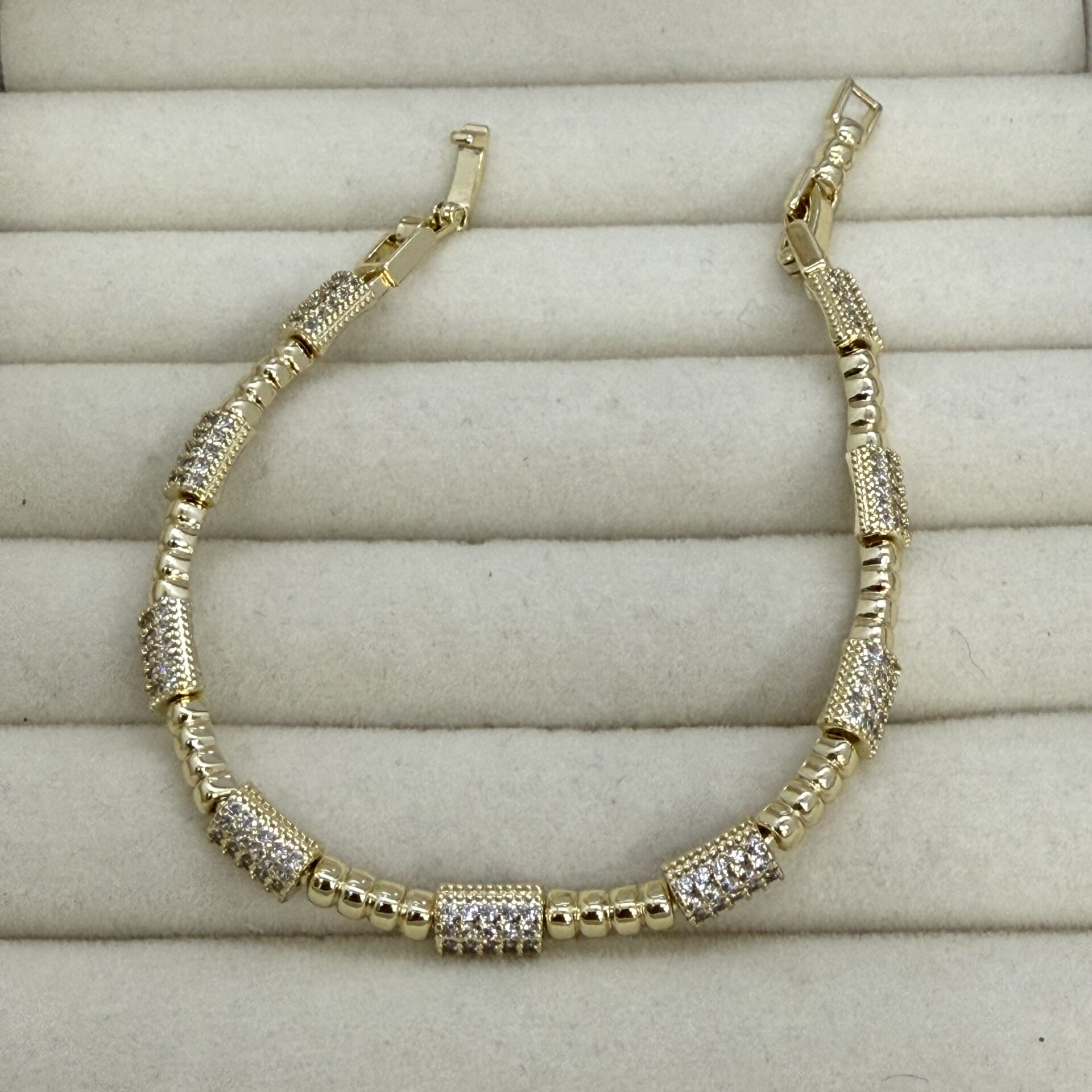 Özel Seri Zirkon Taşlı 14K Altın Kaplama Bileklik