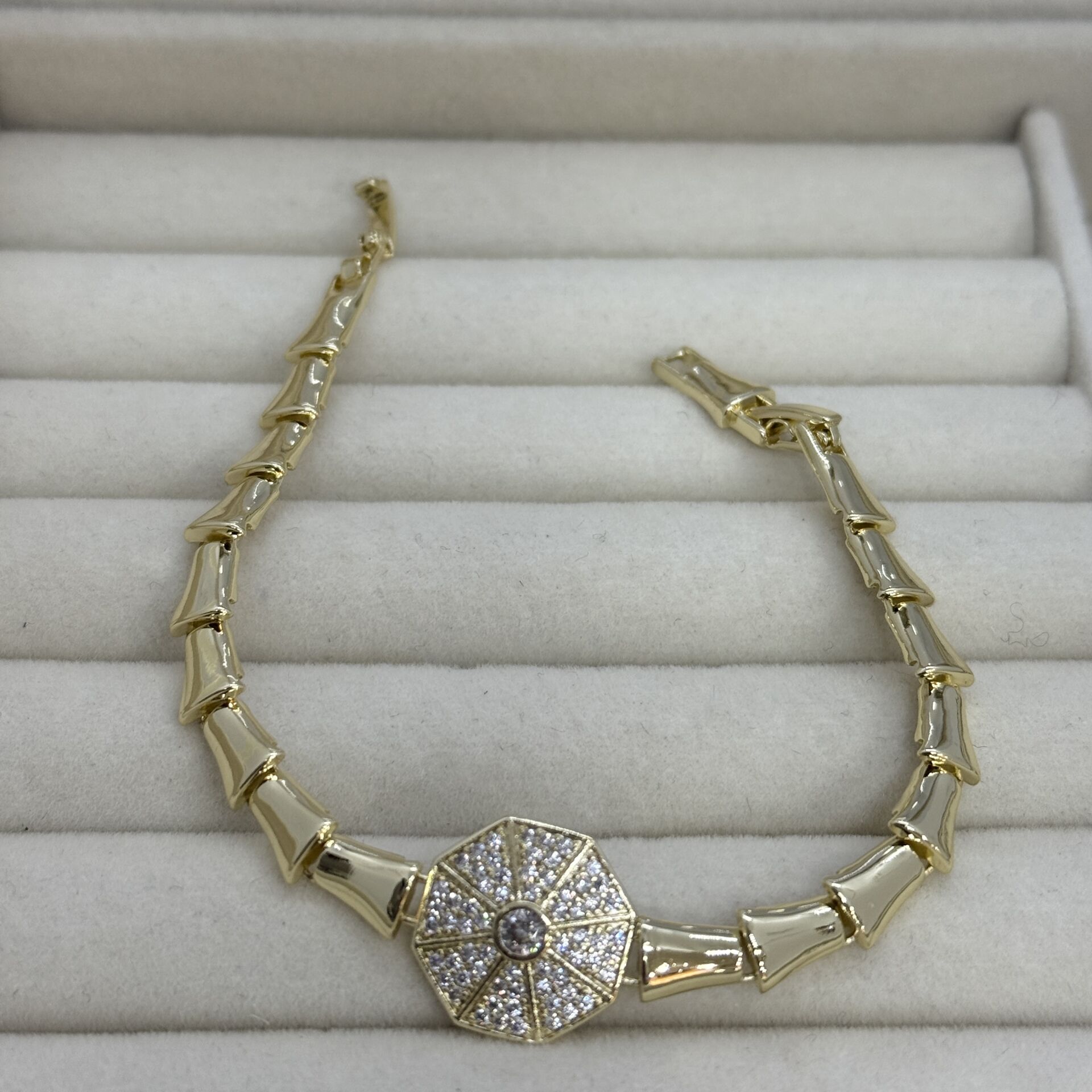 Özel Seri Zirkon Taşlı 14K Altın Kaplama Bileklik