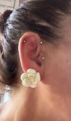 Mineli Gold Detay Gül Küpe