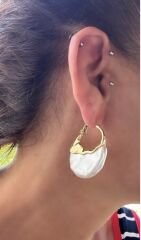 Dövme Plaka Detay Asimetrik Sedef Küpe