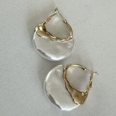 Dövme Plaka Detay Asimetrik Sedef Küpe