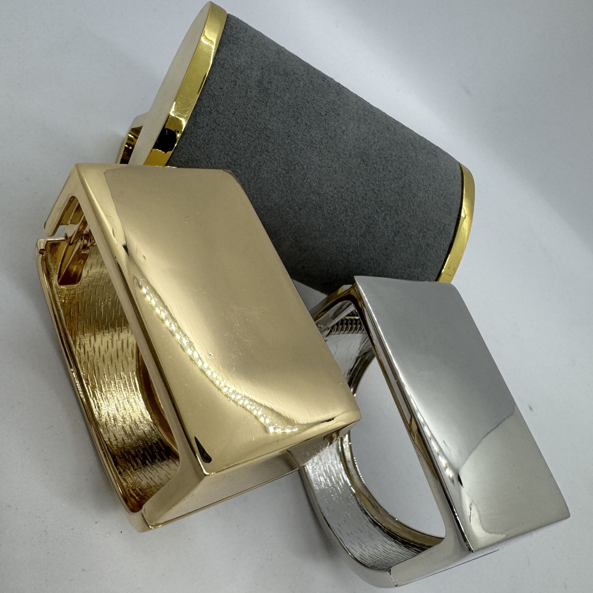 Özel Seri Gold D Model Dikdörtgen Plaka Tasarım Kelepçe Bileklik