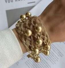 Özel Seri Hasır Örme Üzeri Çoklu Topçuk Detay Kelepçe Bileklik