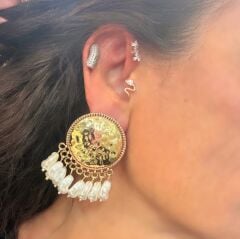 Özel Seri Daire Dövme Plakada İnci Sallantı Küpe