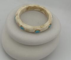 Bej Renk Hareli Kemik Turkuaz Damla Taş Detay Bilezik (6.5 Cm)