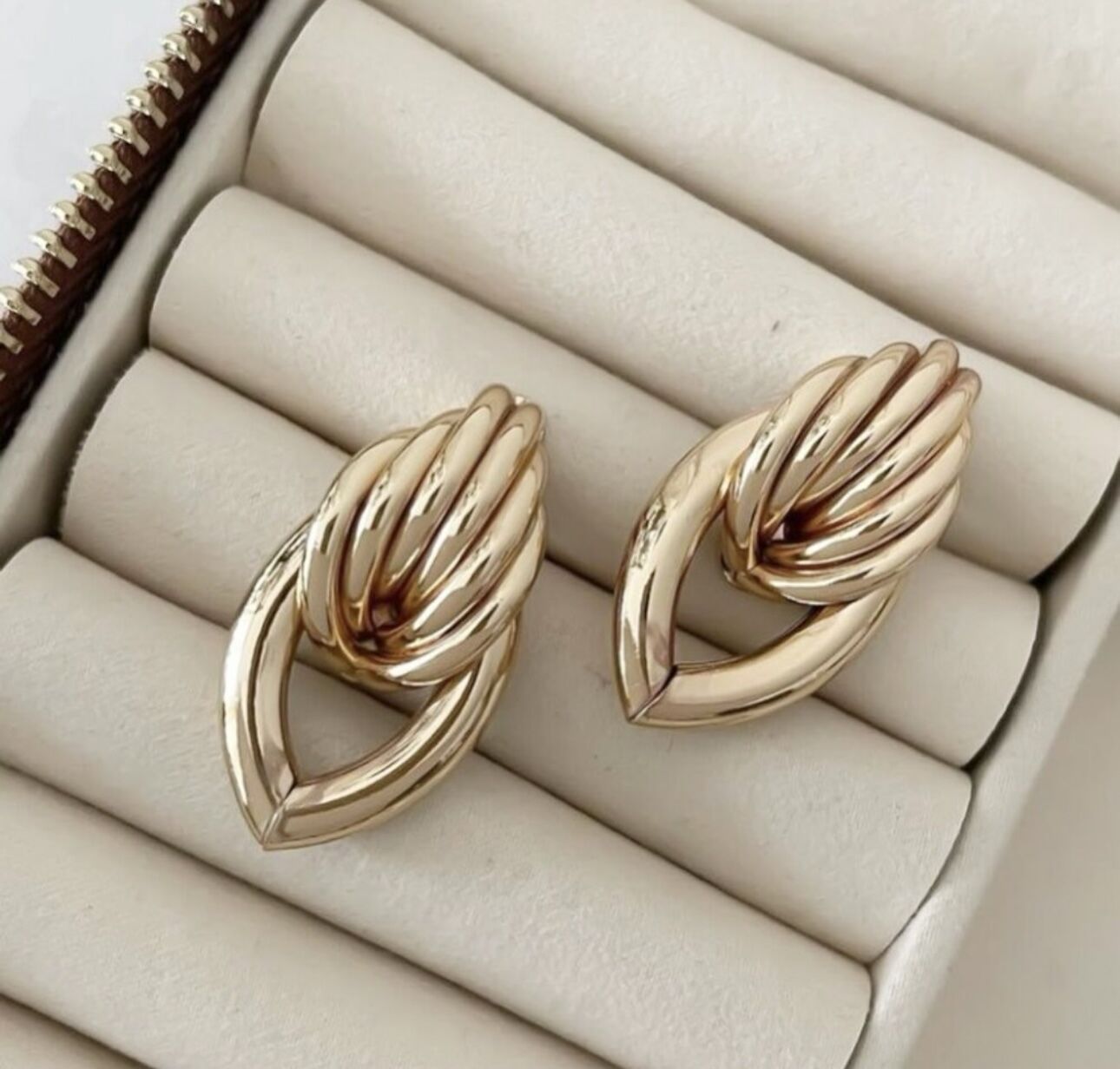 Vintage Oval Plaka Dolama Küpe