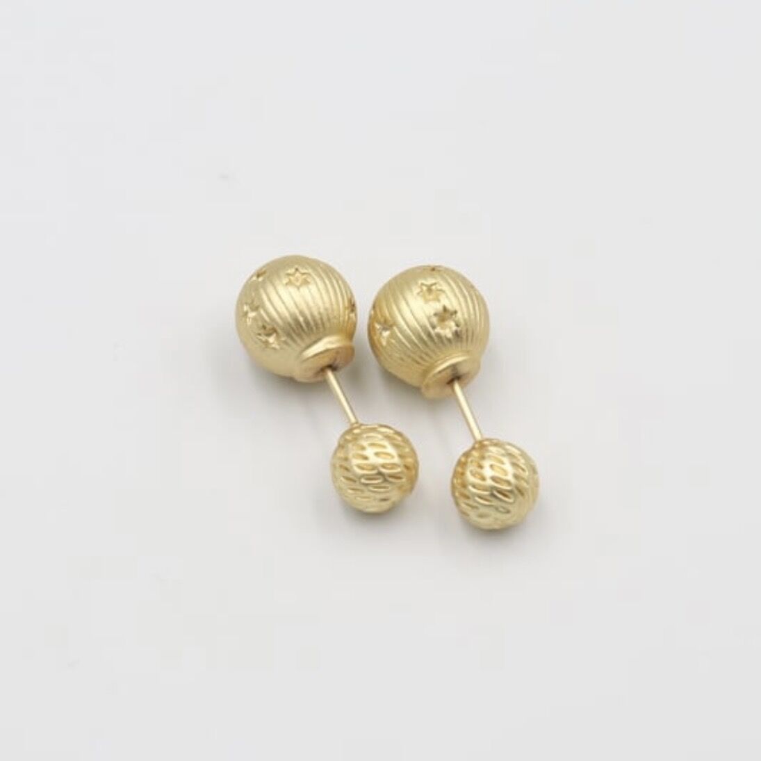 Özel Seri Minimal Dövme Plaka Top Küpe