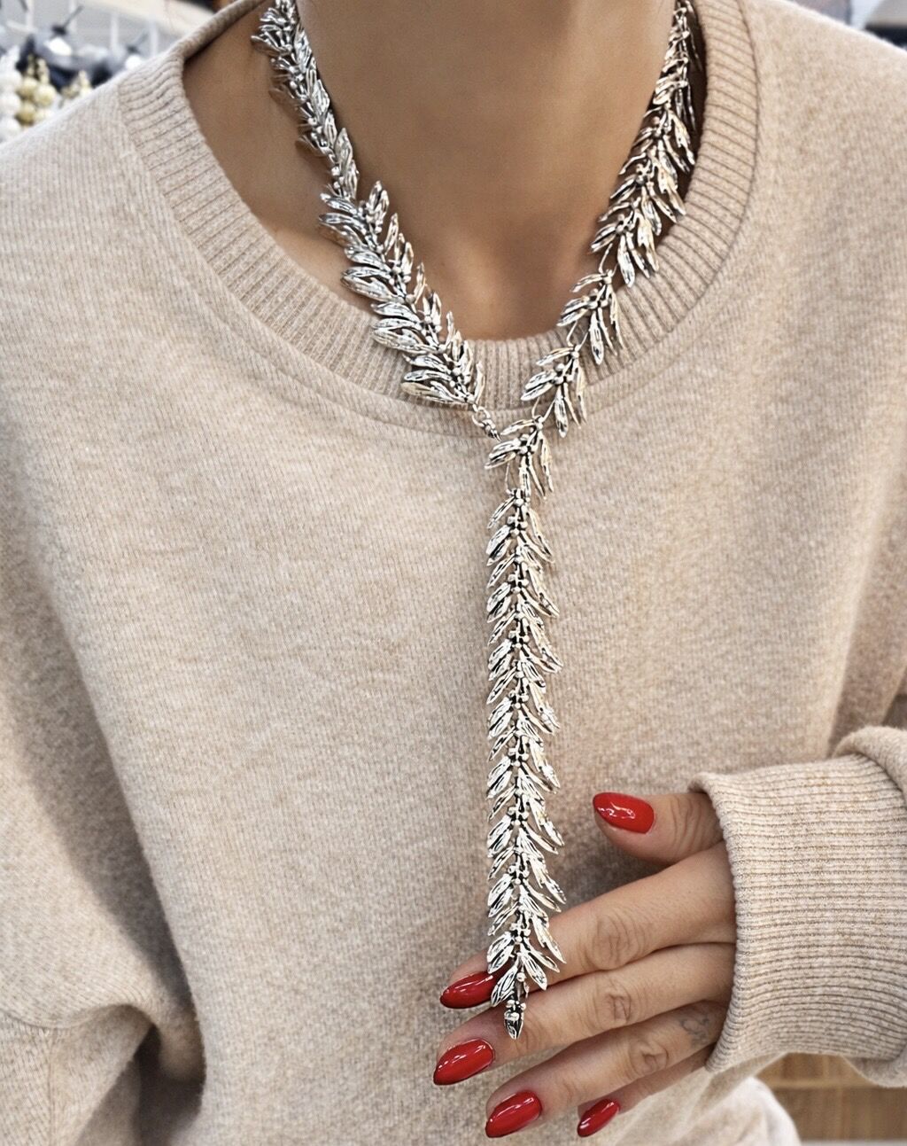 Özel Seri Marka Model Gümüş Kaplama Salkım Dekolte Kolye