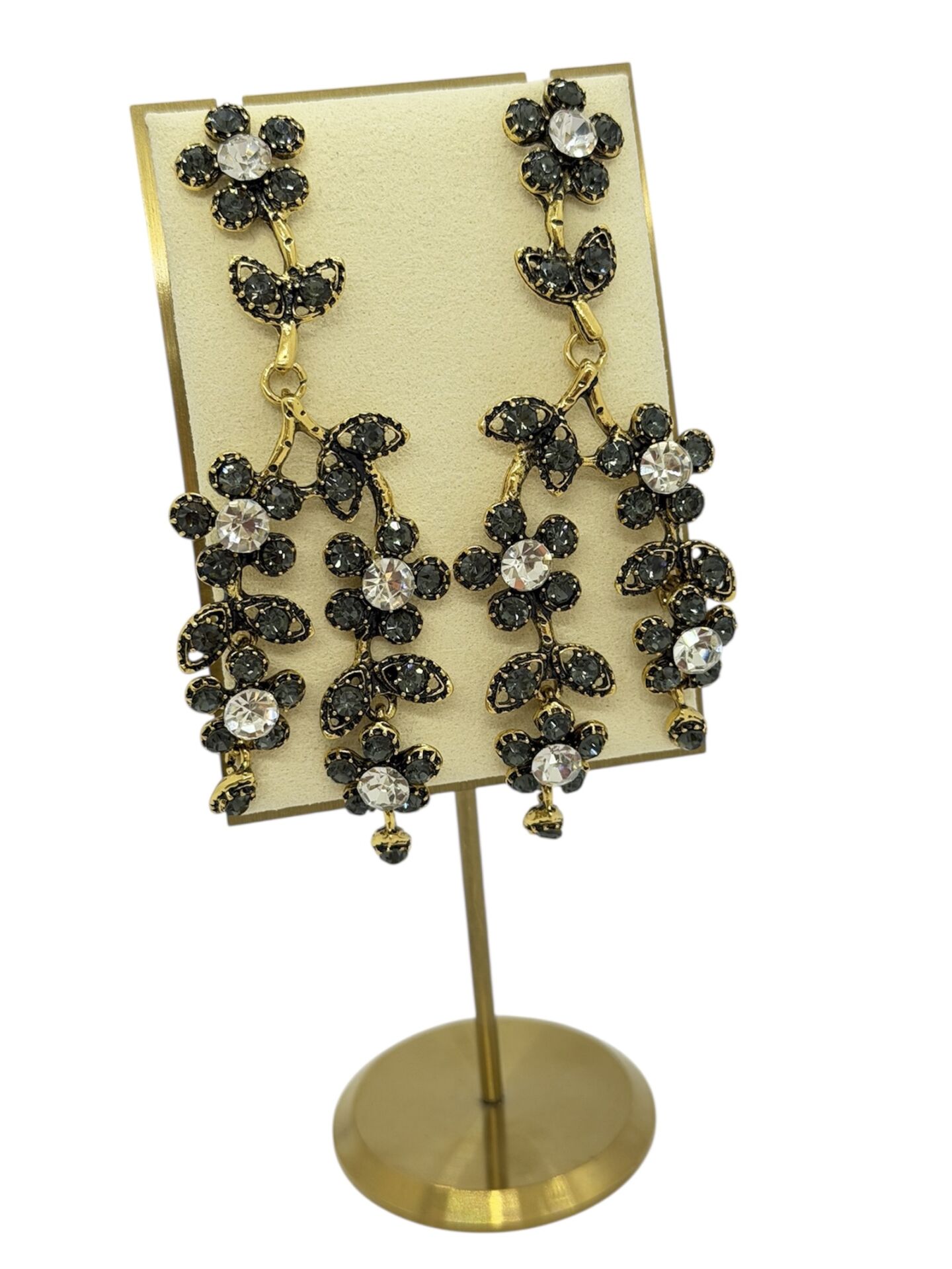 Taşlı Sallantılı Tasarım Çiçek Küpe