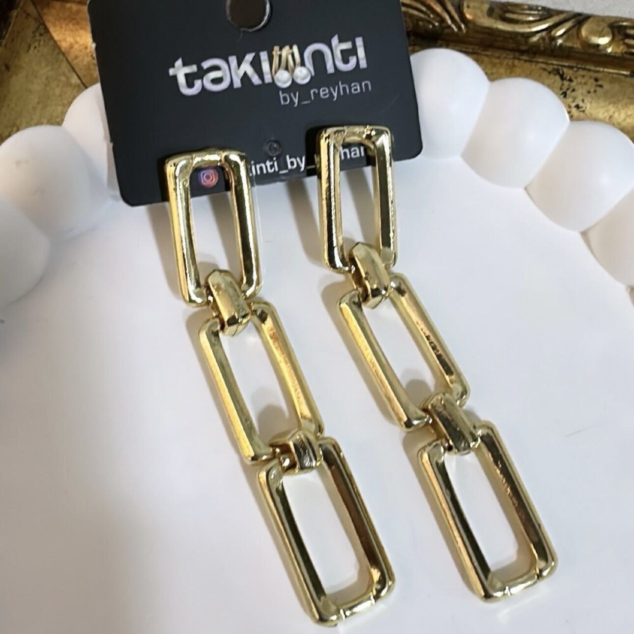 Dikdörtgen Plaka Sallantı Küpe