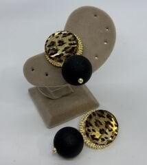 Siyah Mat Top Sallantılı Leopar Küpe