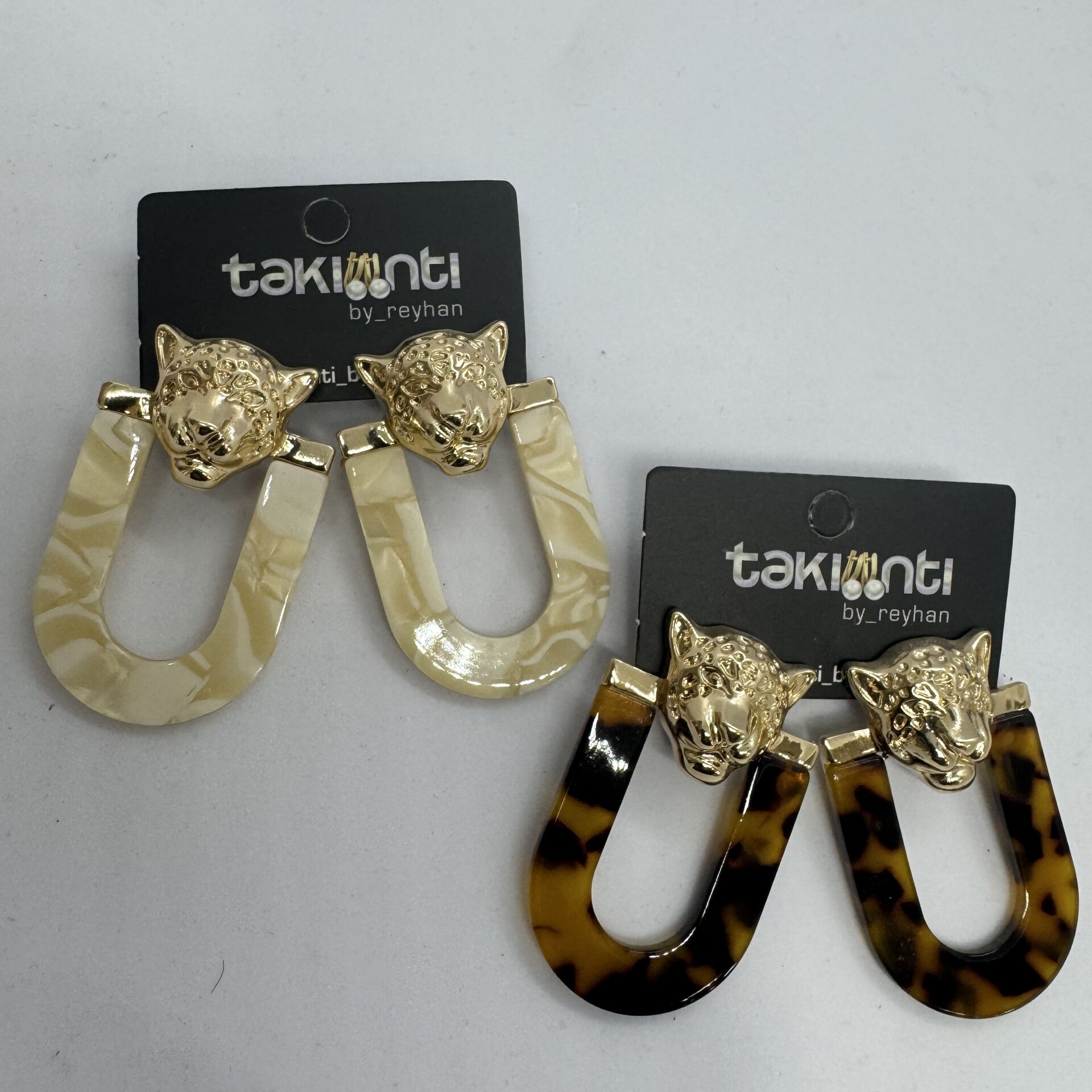 Kemik Plaka Gold Kaplan Detay Küpe