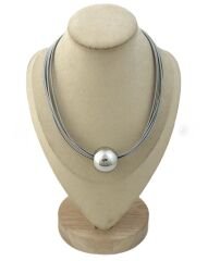 Çoklu Tel Görünüm Topçuk Detay Mıknatıslı Kolye (42 Cm)