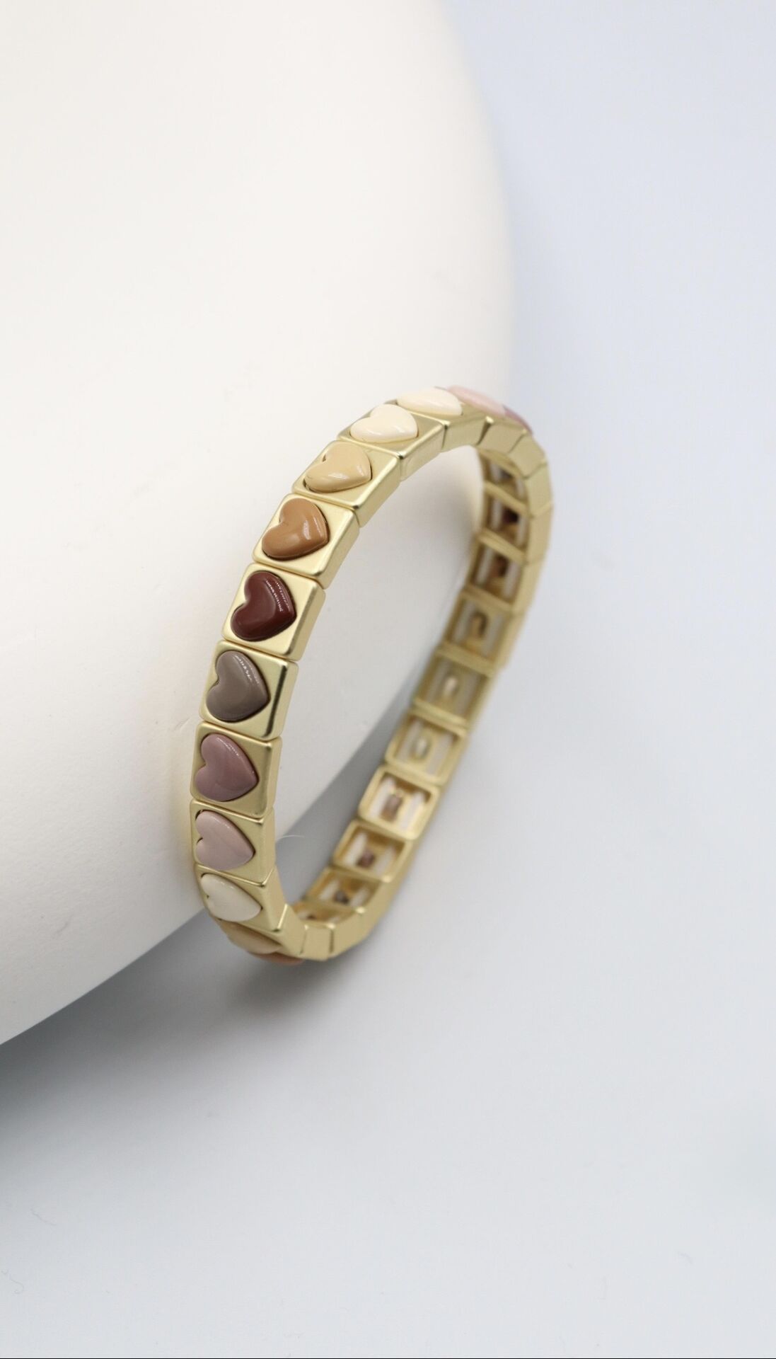 Porselen Kaplama Mat Renk Geçişli Kalp Model Lastikli Bileklik