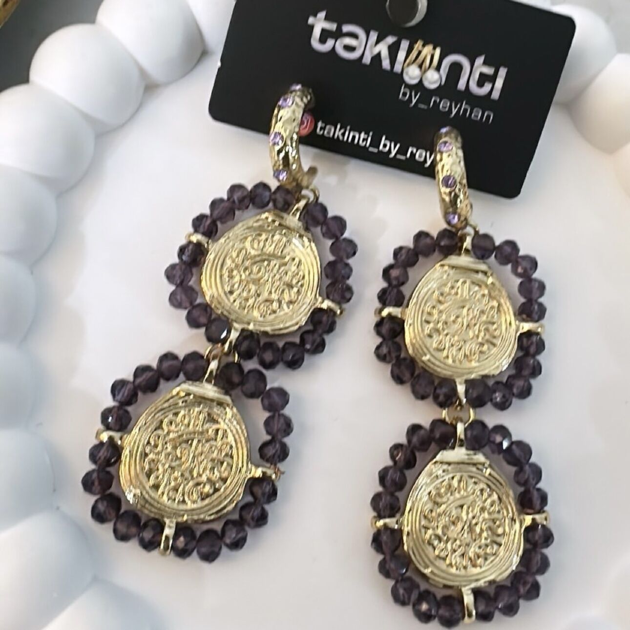Marka Model Otantik Boncuk Çevrili Küpe