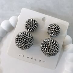 Zirkon Taş Çevrili Top Küpe