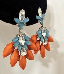Marka Model Renkli Taşlı Salkım Sallantı Küpe