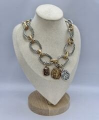 Özel Seri Marka Model Madalyon Sallantı Burgu Plaka İki Renk Kolye