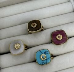 Çelik Doğal Taşlı Kare Plaka Papatya Figür Yüzük