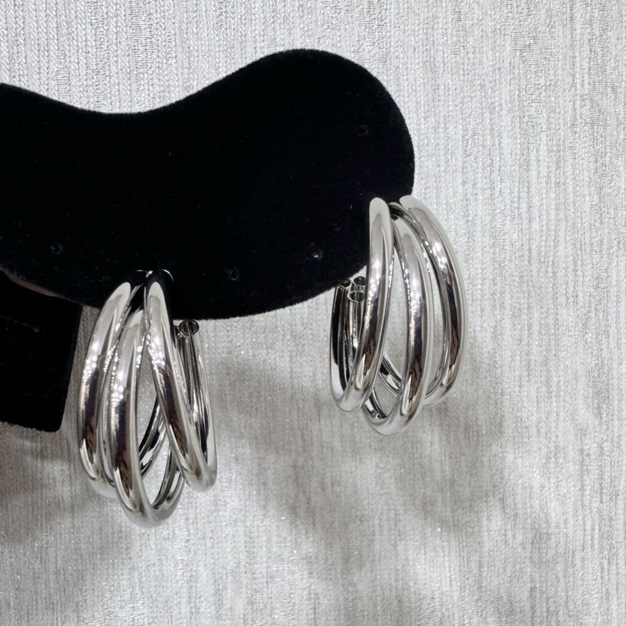 Çoklu Görünüm Plaka Halka Küpe