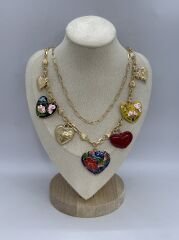 Renkli Mineli Çoklu Kalp Charm Sallantılı Marka Model İkili Kolye (55 Cm-62 Cm)