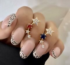 İthal Taşlı Yıldız Kıkırdak Küpe