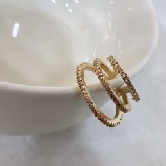 Çoklu Görünüm Taşlı Kıkırdak Küpe