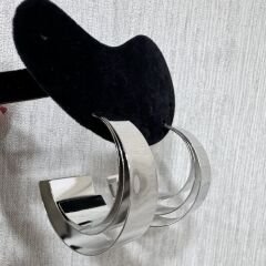 Üçlü Kalın Plaka Görünüm Yarım Ay Küpe