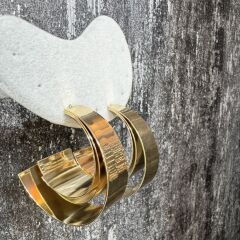 Katlı Kalın Plaka Yarım Ay Küpe