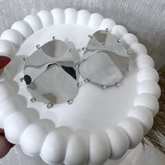 Marka Model Kenarları Zirkon Taş Çevrili Kıvrım Model Küpe