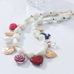 Taş Görünüm Çoklu Charm Sallantılı Marka Model Kolye (53 Cm)