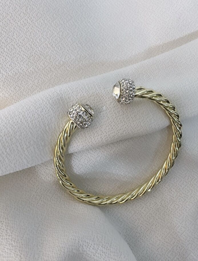 İki Ucu Zirkon Taşlı Gold Örgü Plaka Kelepçe Bileklik