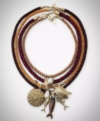 Dörtlü Renkli Burgu İp Çoklu Charm Sallantılı Marka Model Kolye (45-47-57-60 Cm)