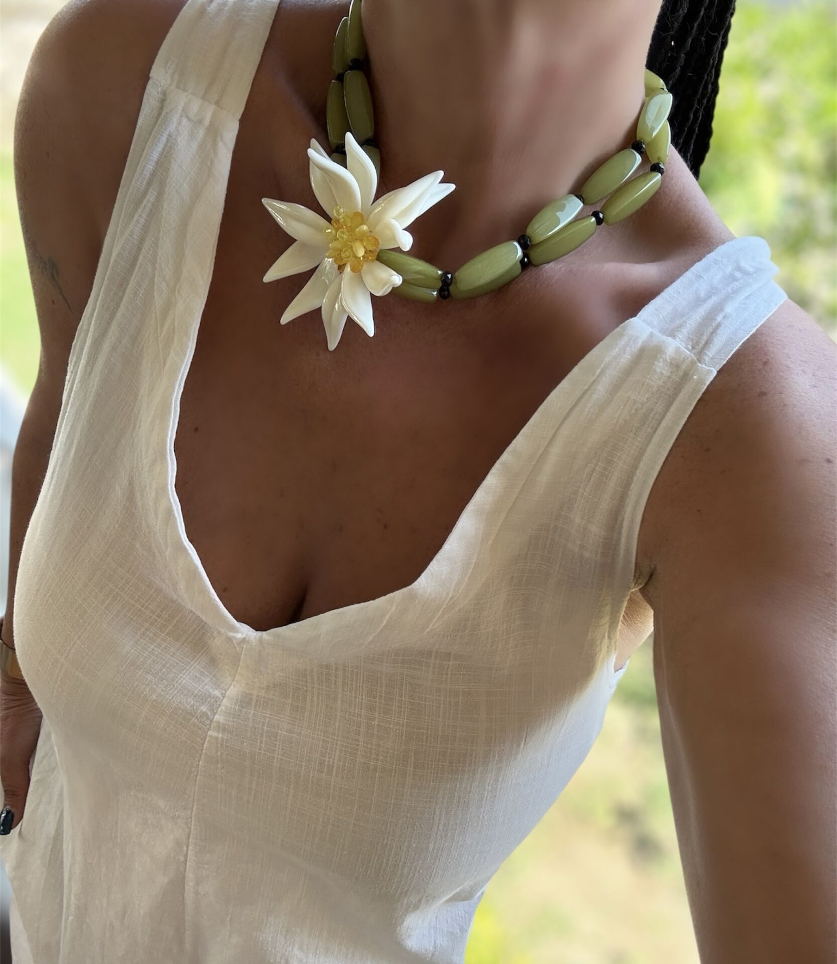 Marka Model İkili Görünüm Lotus Çiçeği Kolye