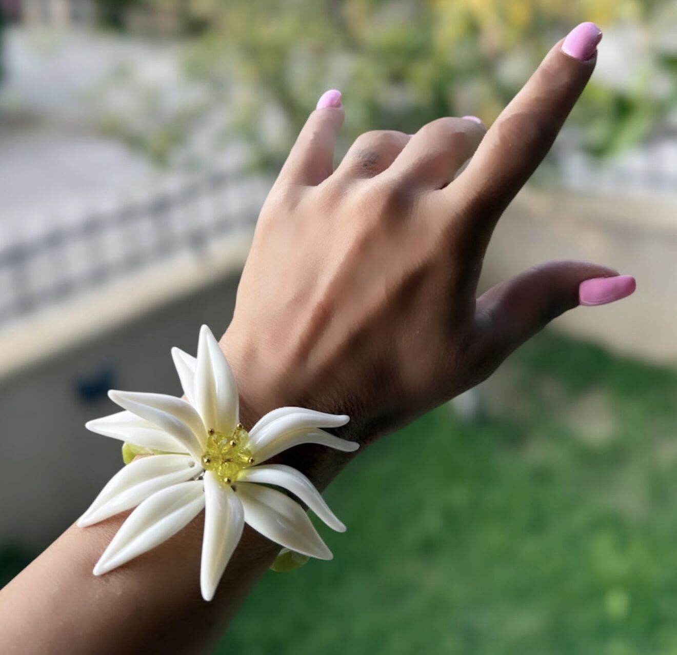 Marka Model Esnek Lotus Çiçeği Bileklik