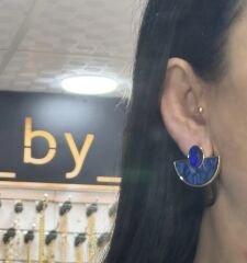 Oval Taş Detay Hareli Yelpaze Model Küpe