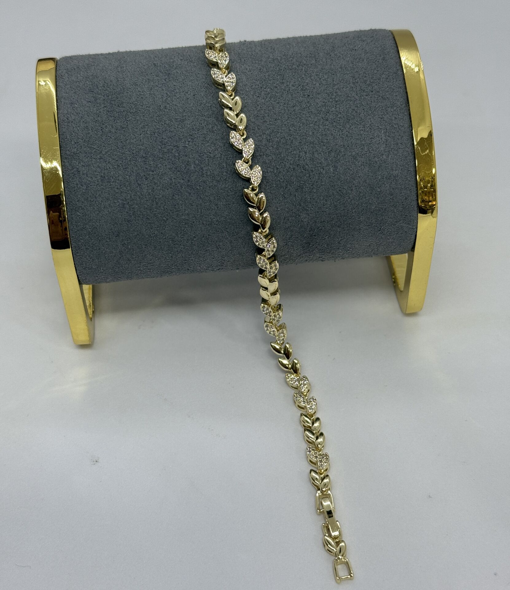 Özel Seri 14K Altın Kaplama Zirkon Taşlı Kalp Figür Bileklik