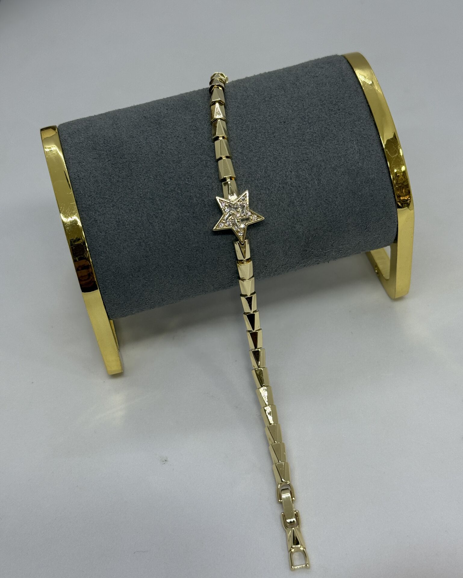 Özel Seri 14K Altın Kaplama Ortası Yıldız Figür Bileklik